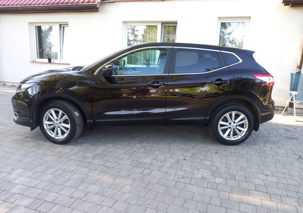 Nissan Qashqai cena 46777 przebieg: 182000, rok produkcji 2016 z Lębork małe 211